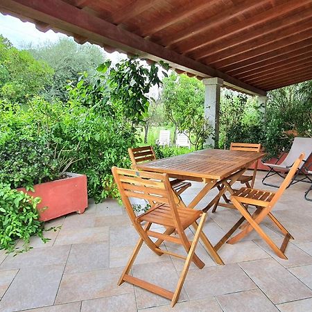 Pareja Apartment Orosei Bagian luar foto