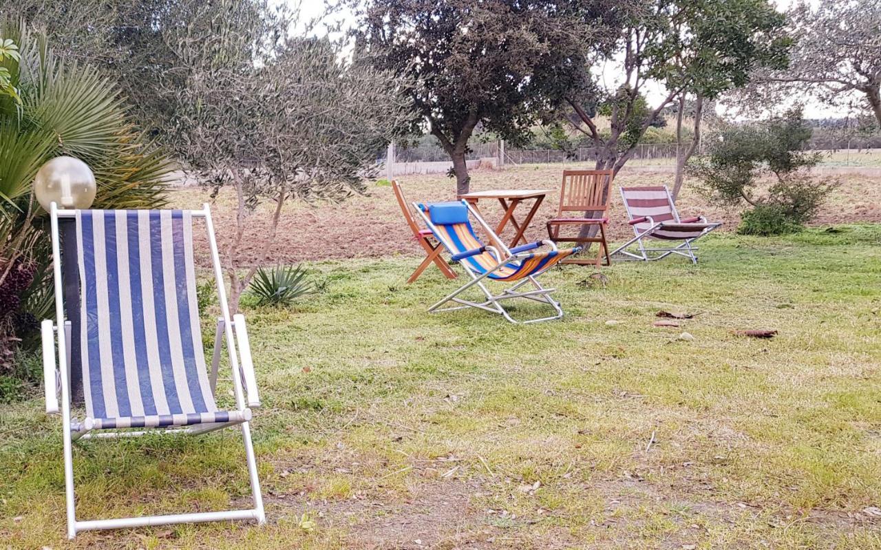 Pareja Apartment Orosei Bagian luar foto