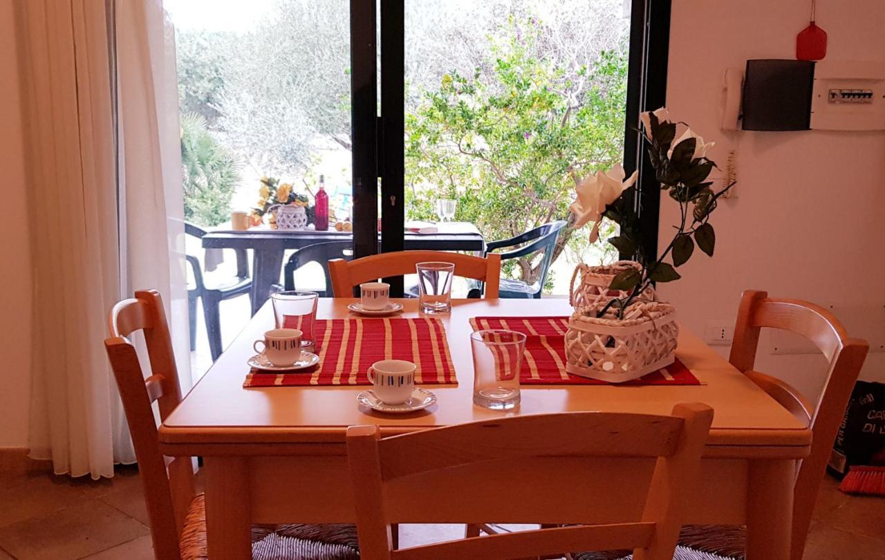 Pareja Apartment Orosei Bagian luar foto