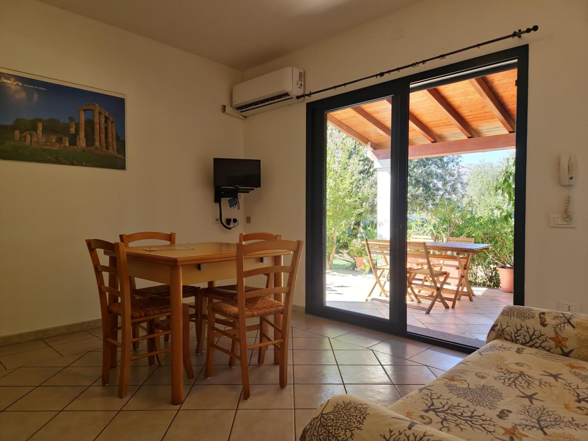 Pareja Apartment Orosei Bagian luar foto